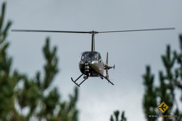 Robinson R-44 Clipper